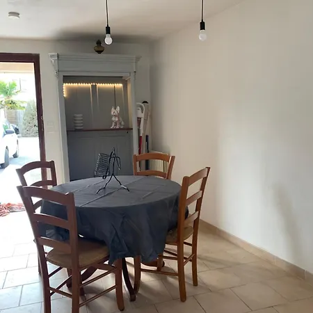 Σπίτι διακοπών Petite Maison Dans Un Village Du Gers Sabazan