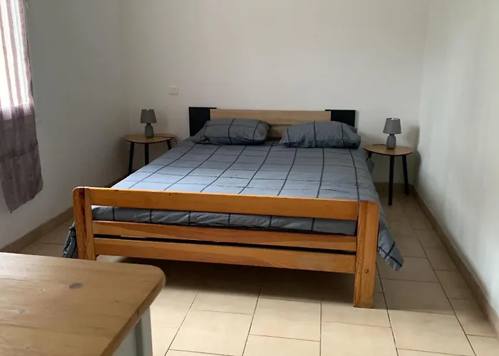 Petite Maison Dans Un Village Du Gers Feriehus